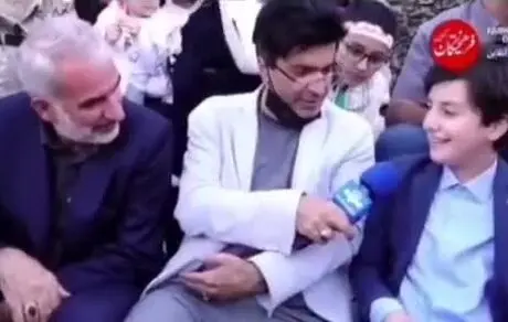 چون فرزند آقای وزیر از آموزش مجازی خسته شده بود مدارس باز شدند! 