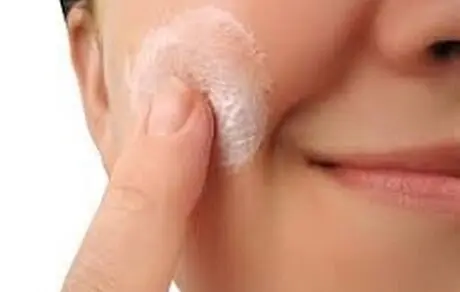 
چگونه در تابستان از پوست صورت مراقبت کنیم؟
