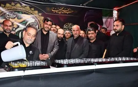 بازدید معاون بانک و بیمه وزارت اقتصاد از موکب بیمه ایران در مشهد