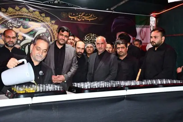 بازدید معاون بانک و بیمه وزارت اقتصاد از موکب بیمه ایران در مشهد
