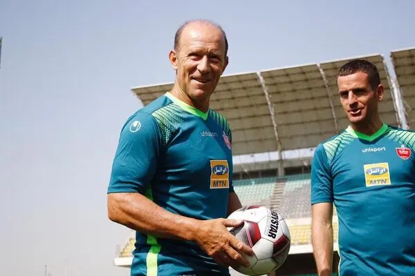 تدبیر سرمربی پرسپولیس برای رفع کدورت‌ها با بازیکنانش