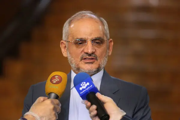 دانش آموزان با «ماسک» وارد حوزه‌های امتحانی ‌شوند