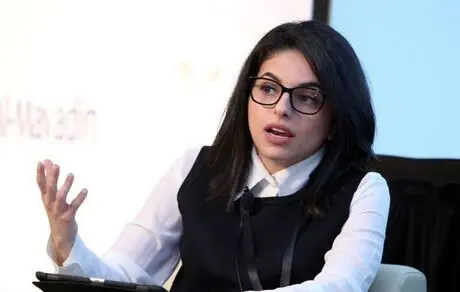 یک زن بی‌حجاب در عربستان به قدرت رسید