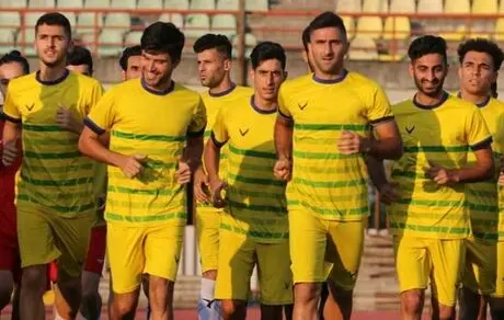 مشکلات مالی سرمربی سپیدرو را غیب کرد 