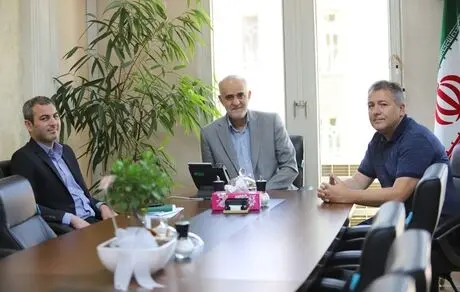 نشست سرمربی تیم ملی با دبیرکل فدراسیون فوتبال
