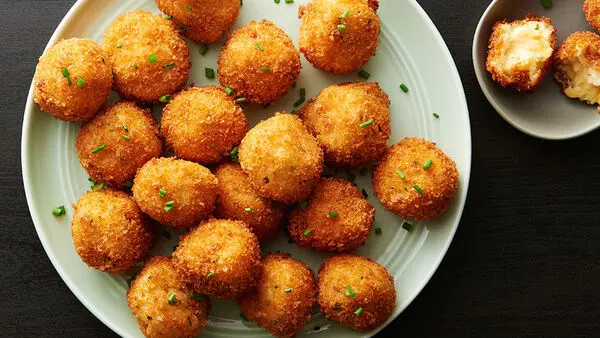 
روز جهانی سیب زمینی؛ طرز تهیه ۳ غذا ساده و خوشمزه و سریع با سیب‌زمینی آب‌پز