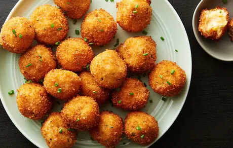 
روز جهانی سیب زمینی؛ طرز تهیه ۳ غذا ساده و خوشمزه و سریع با سیب‌زمینی آب‌پز