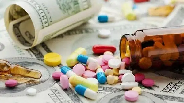 ممنوعیت فروش دارو در داروخانه‌ی اینترنتی 