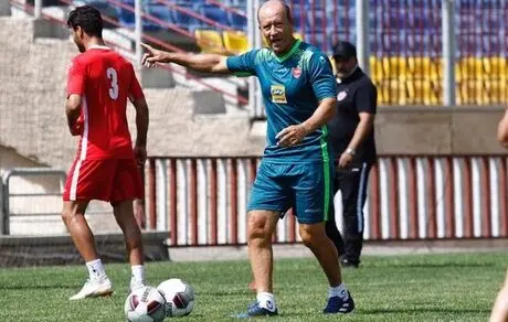 توصیه پیشکسوت پرسپولیس به کالدرون