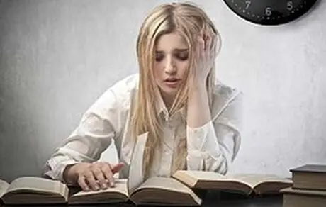 
هیجانات را با نوشتن و صحبت کردن تخلیه کنیم
