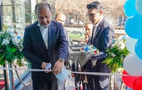 آیین گشایش ساختمان‌های جدید شعب بیمه دی در مشهد و بجنورد