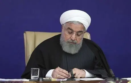 با دستور رییس جمهور، فاز نخست پروژه شیرین سازی و انتقال آب خلیج فارس با تسهیلات بانک صنعت و معدن به بهره برداری رسید