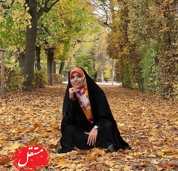 خانم مجری در برگ ریزون پاییزی + عکس