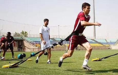 احمدزاده عصبانی ورزشگاه را ترک کرد!