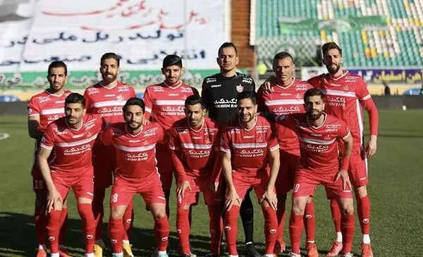 منافی: در پرسپولیس کارد به استخوان رسیده است.