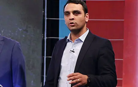 رئیس معلق  دوباره در جمع فوتبالی‌ها