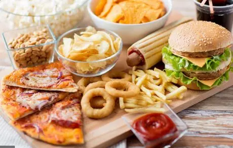 صاحبان این مشاغل به خوردن پیتزا، کیک شکلاتی و شیرینی اعتیاد پیدا می‌کنند