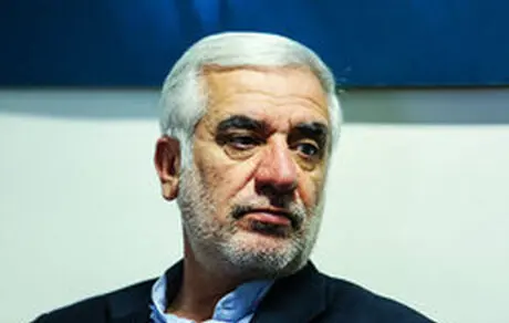 جنجال بر سر ادعای کذب نمایندگان مخالف دولت درباره دوتابعیتی بودن رئیس جمهور