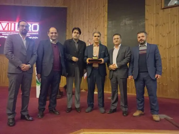شرکت آلومینای ایران برای سومین سال موفق به دریافت تندیس برنز همایش جایزه بهره‌وری شد
