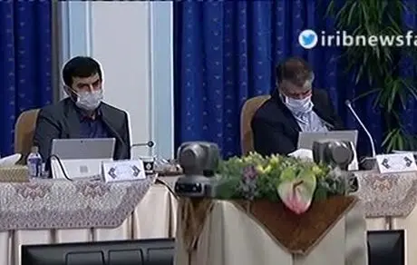 سیگنال های افزایش قیمت دلار را دولت می دهد